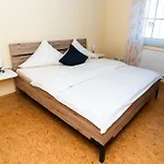 Kastanienhof Selz * سبالت