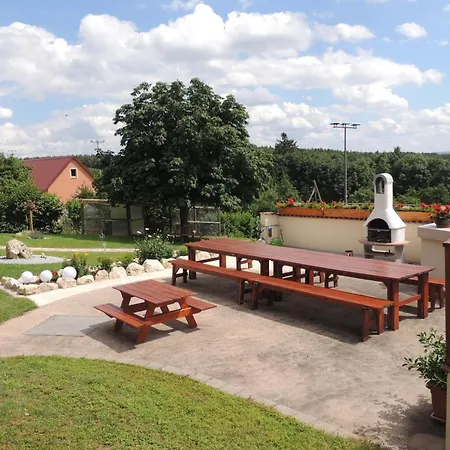 Kastanienhof Selz 아파트
